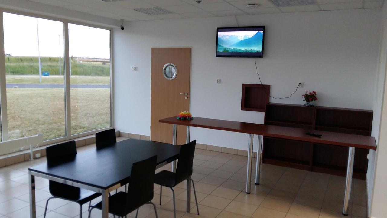 Motel Stare Brynki Przy Stacji Bp Trojka Chlebowo Extérieur photo