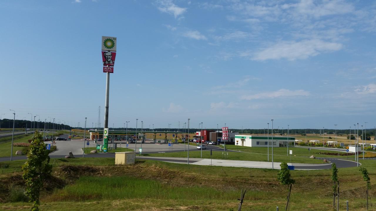 Motel Stare Brynki Przy Stacji Bp Trojka Chlebowo Extérieur photo